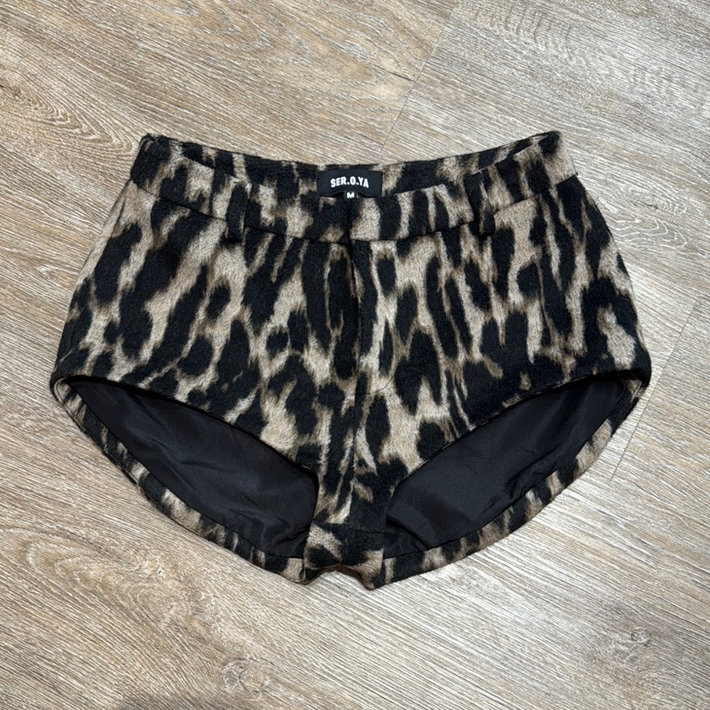 Leopard Print mini shorts